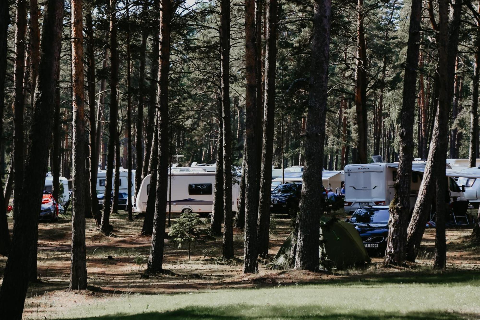 Valgeranna Puhkekeskus Hotel Buitenkant foto