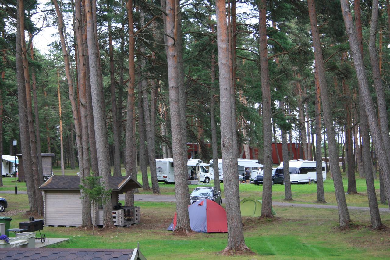 Valgeranna Puhkekeskus Hotel Buitenkant foto